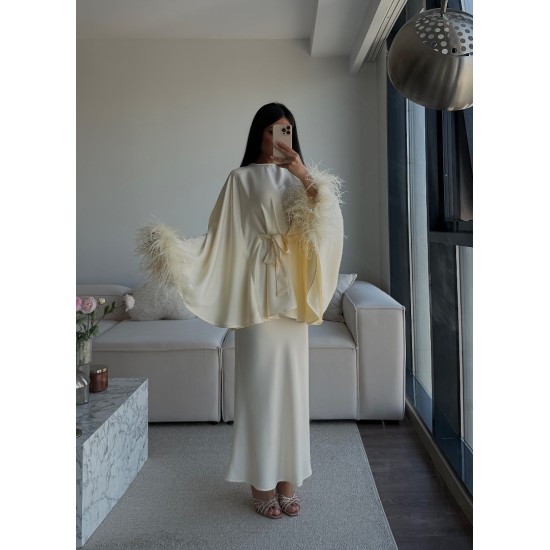 ALESSA KREM OTRİŞLİ ETEK TAKIM ALESSA KREM OTRİŞLİ ETEK TAKIM