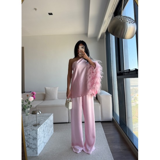 BARBIE GLAM FEATHER SUİT BARBIE GLAM FEATHER SUİT