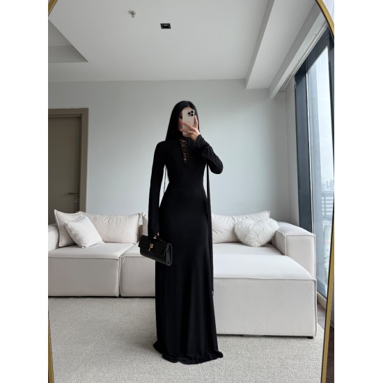 ÖZEL TASARIM KUŞGÖZÜ FULAR DETAYLI MAXİ ELBİSE