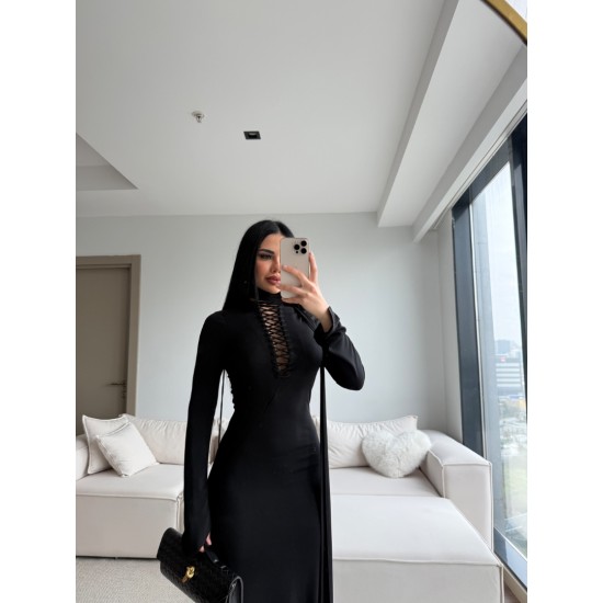 ÖZEL TASARIM KUŞGÖZÜ FULAR DETAYLI MAXİ ELBİSE