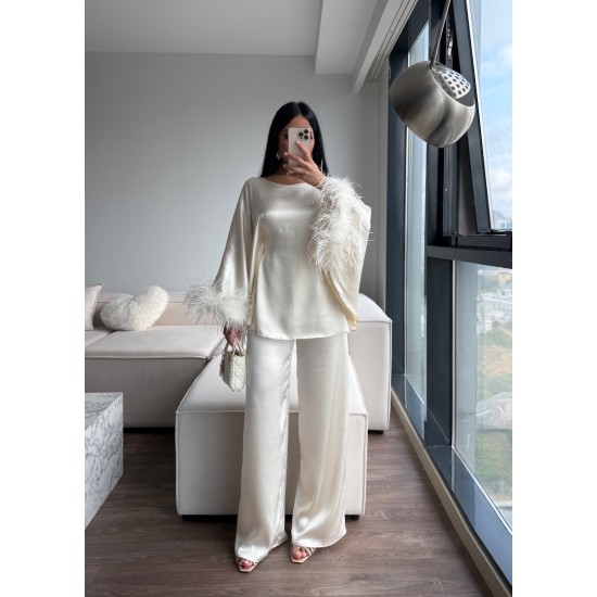 PEARL FEATHER TAKIM PEARL FEATHER TAKIM