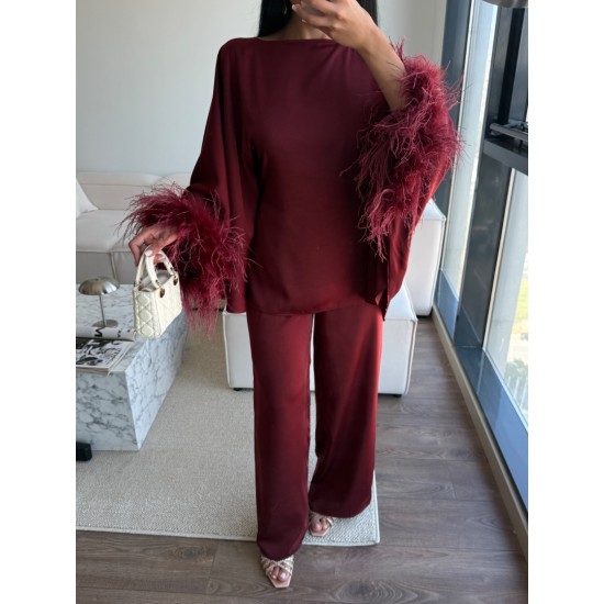 BURGUNDY FEATHER TAKIM BURGUNDY FEATHER TAKIM