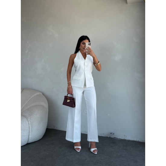 HALTER YAKA DÜĞMELİ TAKIM BEYAZ