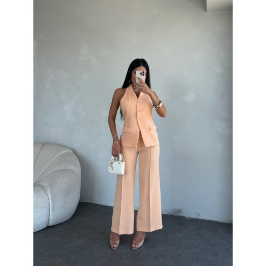 HALTER YAKA DÜĞMELİ TAKIM KAVUN