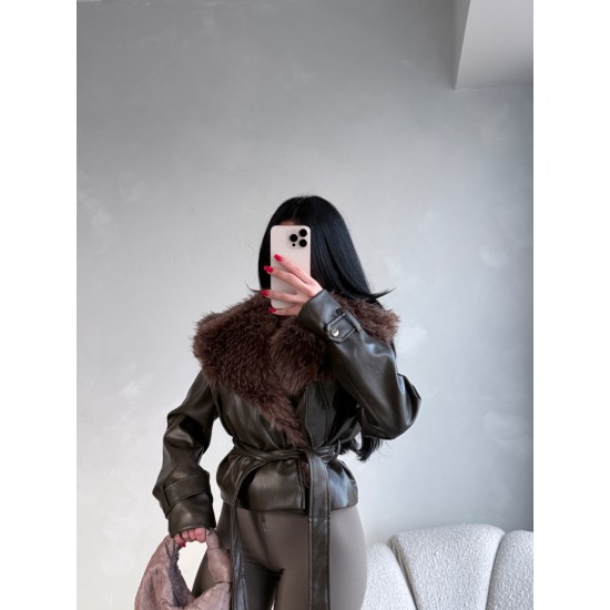 ÖZEL SERİ YAKASI KÜRKLÜ DERİ CEKET HAKİ