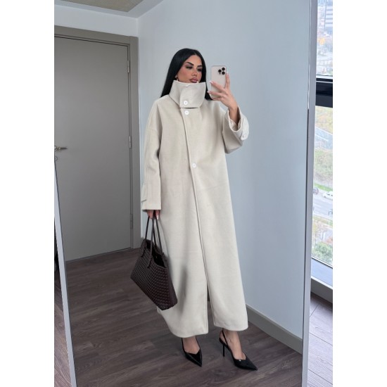 MARKA MODEL DİK YAKA TASARIM KABAN KREM