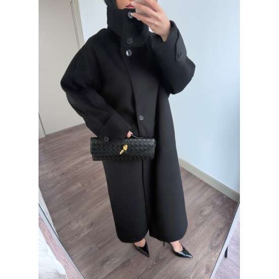 MARKA MUADİL DİK YAKA TASARIM KABAN SİYAH