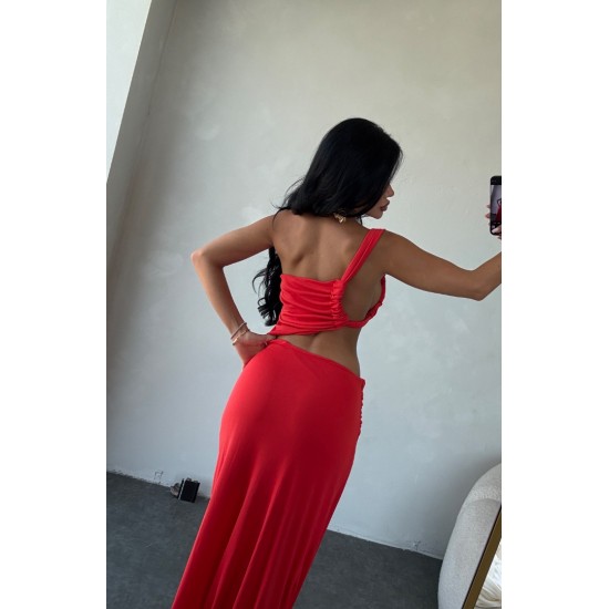 KIRMIZI ASİMETRİK KESİM TASARIM ELBİSE 