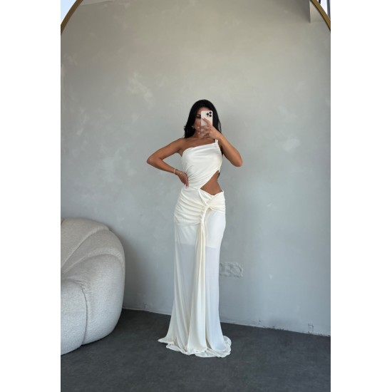 BEYAZ ASİMETRİK KESİM TASARIM ELBİSE 