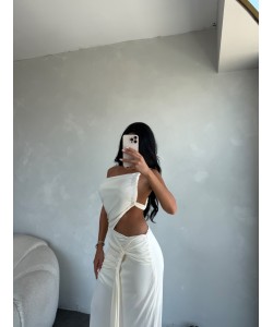 BEYAZ ASİMETRİK KESİM TASARIM ELBİSE BEYAZ ASİMETRİK KESİM TASARIM ELBİSE