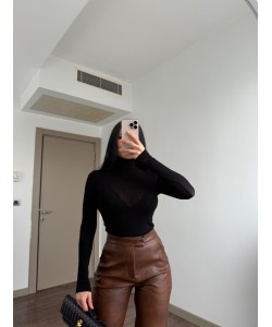 SİYAH DİK YAKA  HAFİF TRANSPARAN BODY 