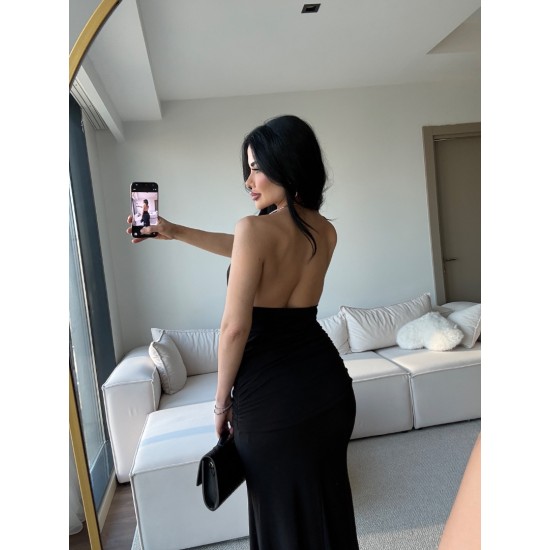 MÜCEVHER YAKALI UZUN ELBİSE SİYAH