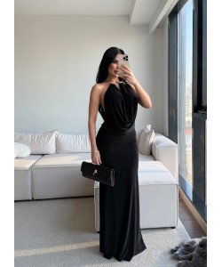 MÜCEVHER YAKALI UZUN ELBİSE SİYAH