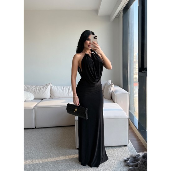 MÜCEVHER YAKALI UZUN ELBİSE SİYAH