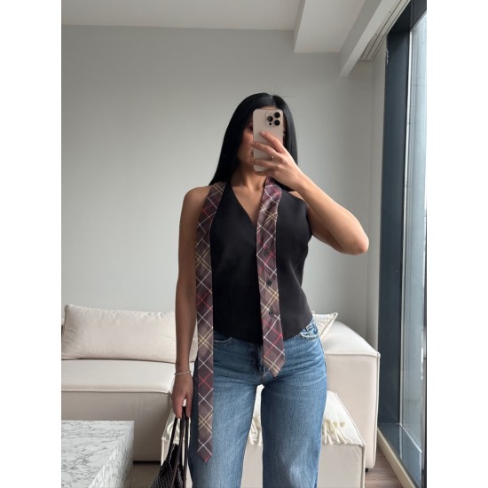 MARKA MODEL KRAVAT DETAY YELEK