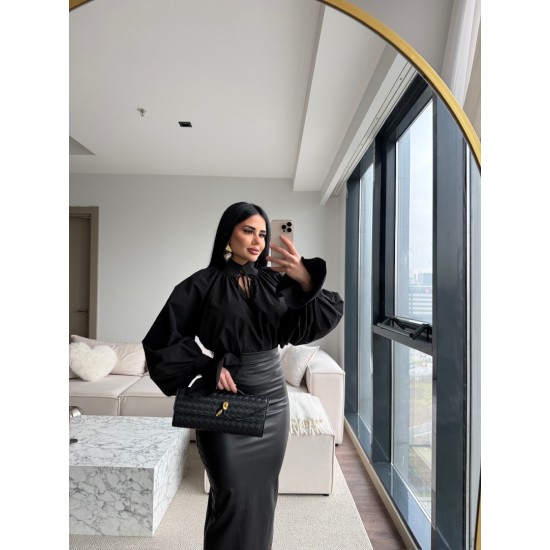 ÖZEL TASARIM BALON KOL POPLİN GÖMLEK SİYAH