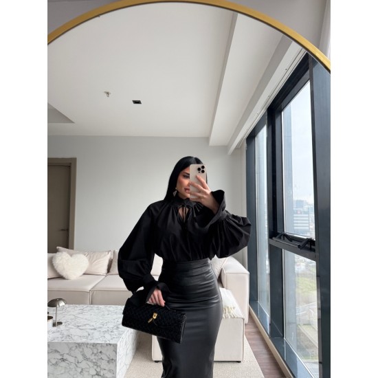 ÖZEL TASARIM BALON KOL POPLİN GÖMLEK SİYAH