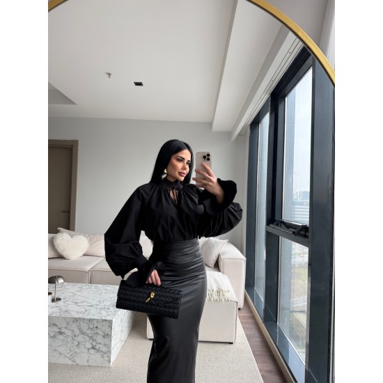 ÖZEL TASARIM BALON KOL POPLİN GÖMLEK SİYAH