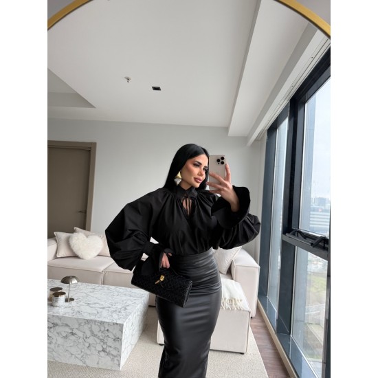 ÖZEL TASARIM BALON KOL POPLİN GÖMLEK SİYAH