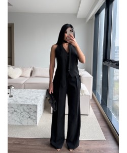 KRAVAT DETAY HALTER YAKA TAKIM SİYAH KRAVAT DETAY HALTER YAKA TAKIM SİYAH