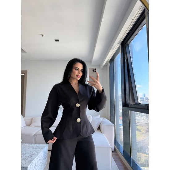 GOLD AKSESUARLI BEL OTURTMALI BLAZER TAKIM SİYAH