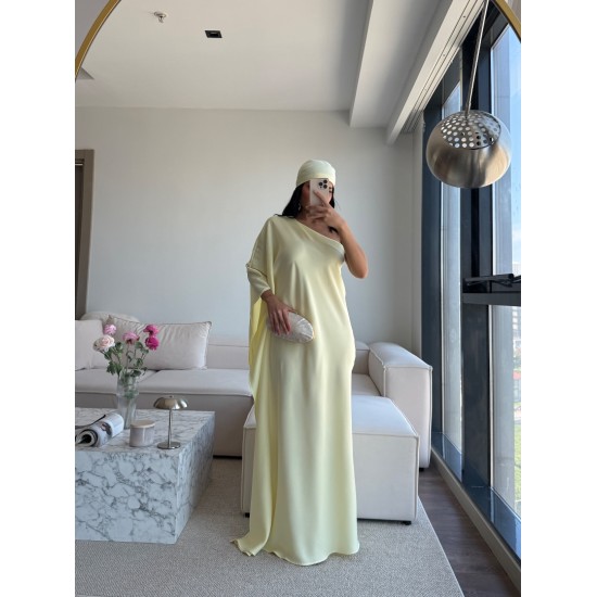BANDANALI TEK KOL SATEN ELBİSE SARI