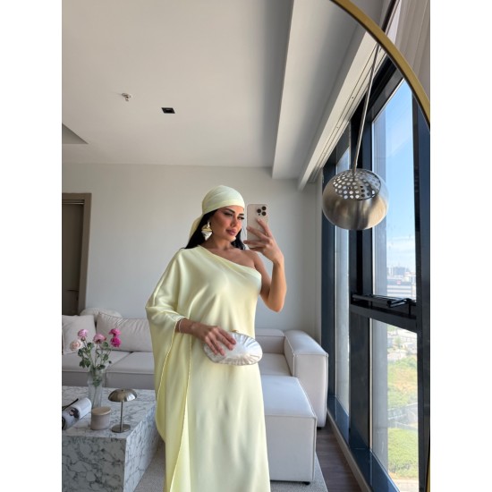 BANDANALI TEK KOL SATEN ELBİSE SARI